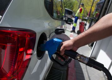 Llega la Semana Santa: ¿En qué parte de España o Europa es más barato poner gasolina?