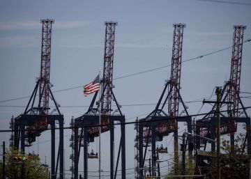 EE UU reduce un 14% el déficit comercial con China en el trimestre