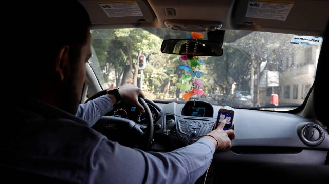 Un conductor de Uber en Ciudad de México, este febrero.