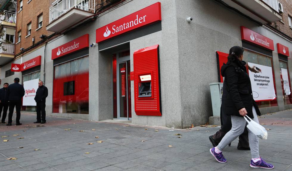 Filiale della Banca di Santander sul viale Pablo Neruda a Madrid.