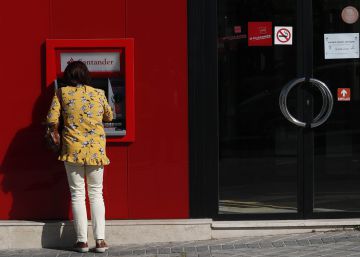 Oficina Banco Santander de la Avd de los Andes de Madrid. 