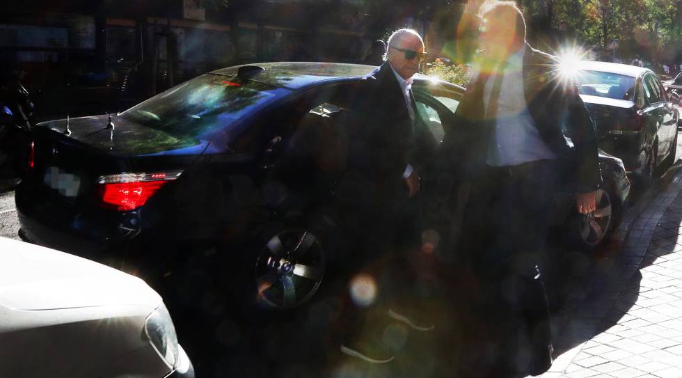 Llegada del expresidente del BBVA Francisco González a su despacho particular en Madrid, el 18 de junio pasado.