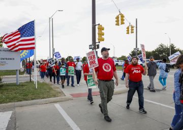 Un piquete en General Motors: relato del declive industrial estadounidense