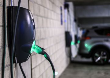 ¿Cuánto cuesta cargar un coche eléctrico en casa?
