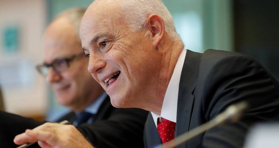 Jose Manuel Campa, presidente de la Autoridad Bancaria Europea, en el Parlamento europeo. EPAOLIVIER HOSLET