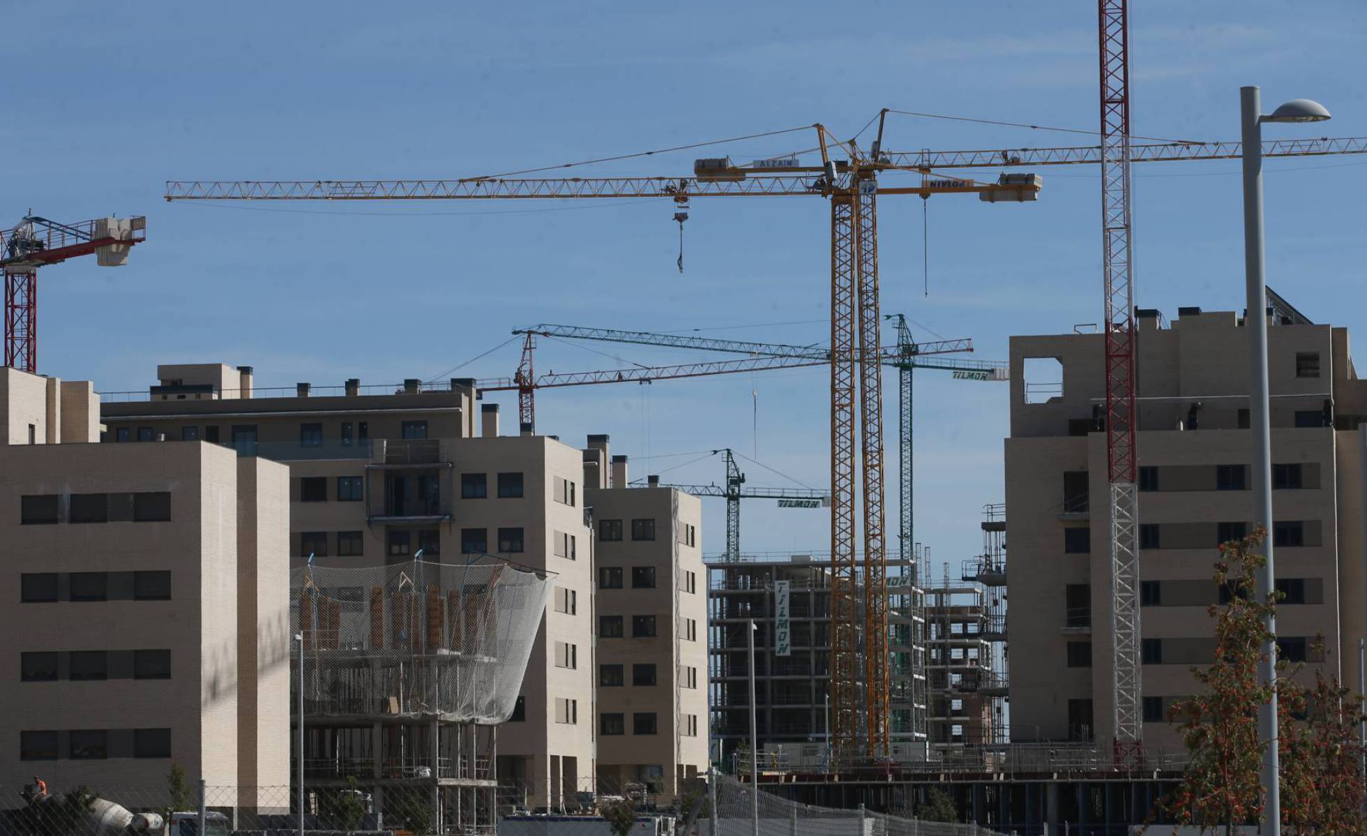 La construcción entra en recesión tras dos trimestres de caída en el PIB de 2019