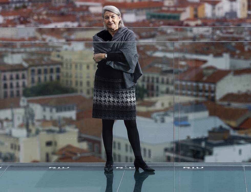Carmen Riu en la terraza del hotel Riu Plaza, en Madrid.