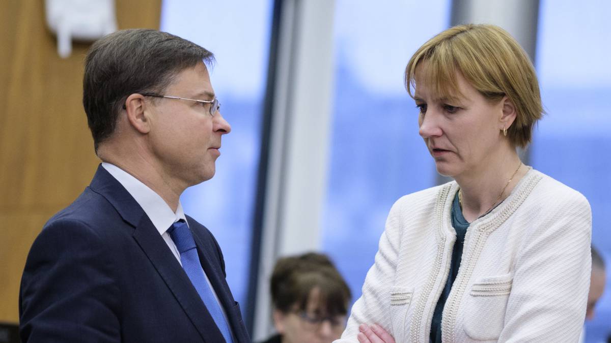 Valdis Dombrovskis con Ilze Juhansone.