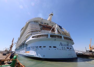 La empresa que mantiene los buques a flote