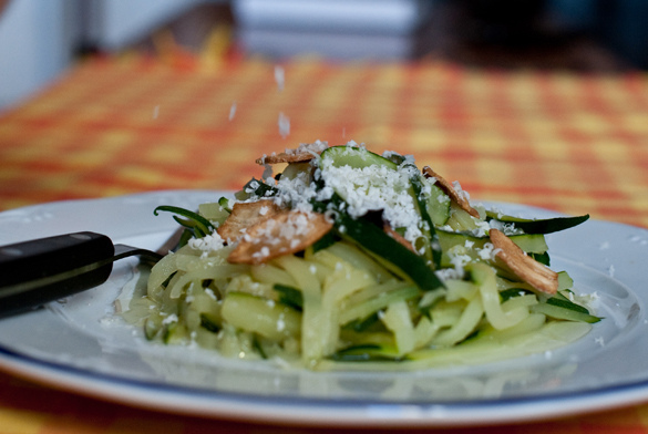 'Calabaguetis' con ajo y guindilla