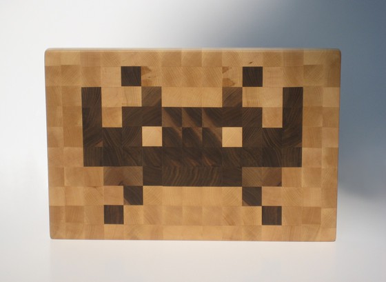 Tabla de cortar marcianitos