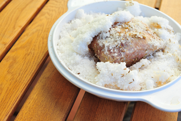 Lomo de cerdo a la sal con puré de castañas