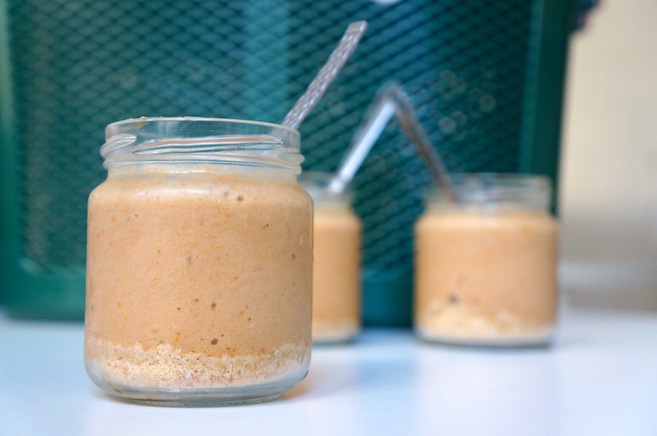 Postre de caqui y granada