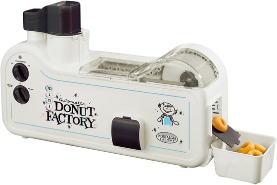 MDF-200-donut-factory-doughnut-maker-nostalgia-electrics-xl