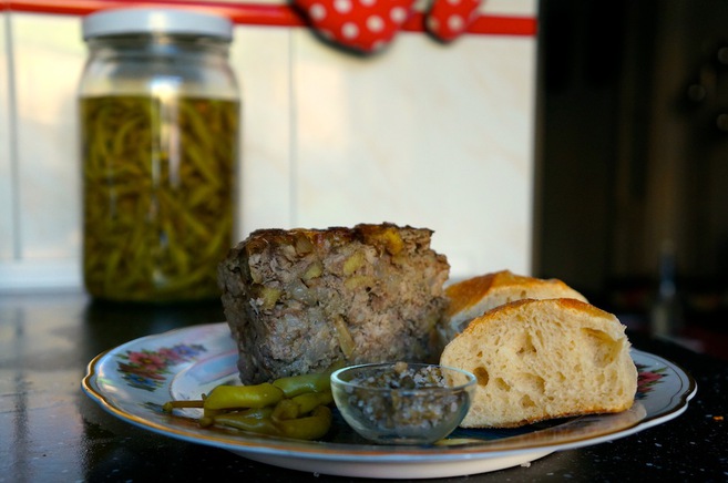 Paté de campaña con manzana