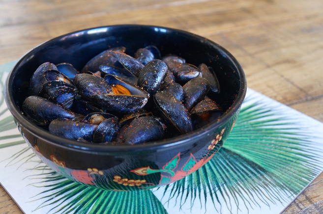 Mejillones rápidos al curry rojo