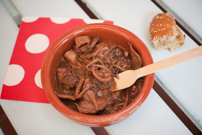 Estofado de calamar con salsa de chile dulce