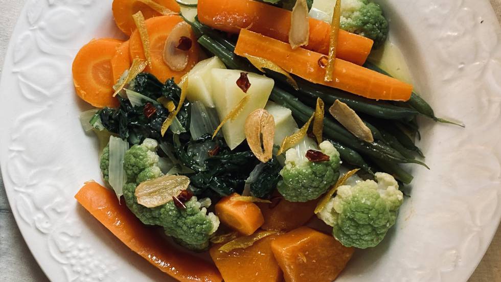Cómo cocer verduras y tres salsas para acompañarlas | Recetas | Gastronomía  | EL PAÍS