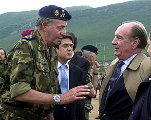 El Rey preside en la localidad kosovar de Istok el DÃ­a de las Fuerzas Armadas