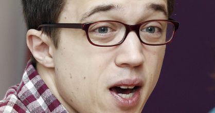 Así reaccionó Errejón cuando una dependienta le susurró... esta frase