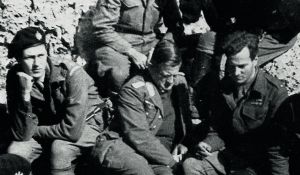 Paddy lideró en Creta el secuestro del general nazi Kreipe (en el centro de la imagen).