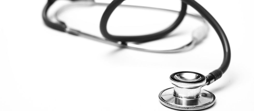 Doctor que atiende a los hombres como se llama