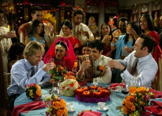 Canaperos o cómo hacer de colarse en las fiestas una profesión