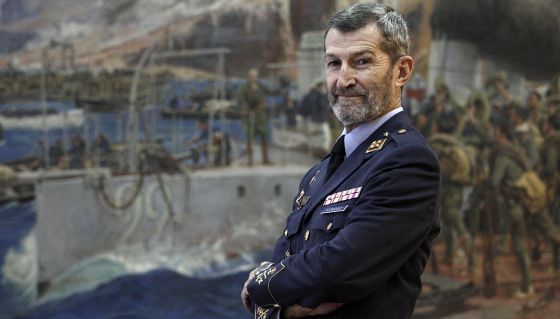 Podemos ficha al antiguo JEMAD Julio Rodríguez