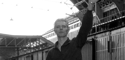 Y David Bowie hizo el saludo nazi