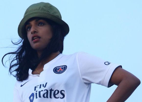 Un videoclip sobre la crisis de los refugiados enfrenta a M.I.A. y al Paris Saint Germain