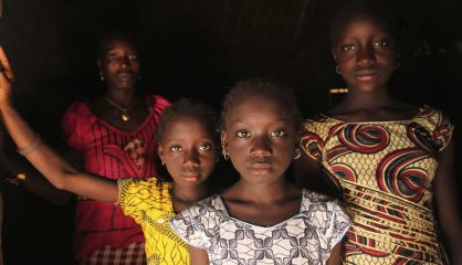 Una familia en la localidad de Cambadju, Guinea Bisau.