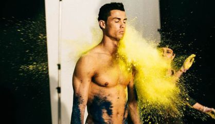 Cristiano Ronaldo en el rodaje de su nueva campa&ntilde;a de moda. 