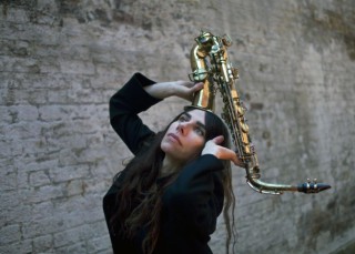 Así suena TENTACIONES en marzo