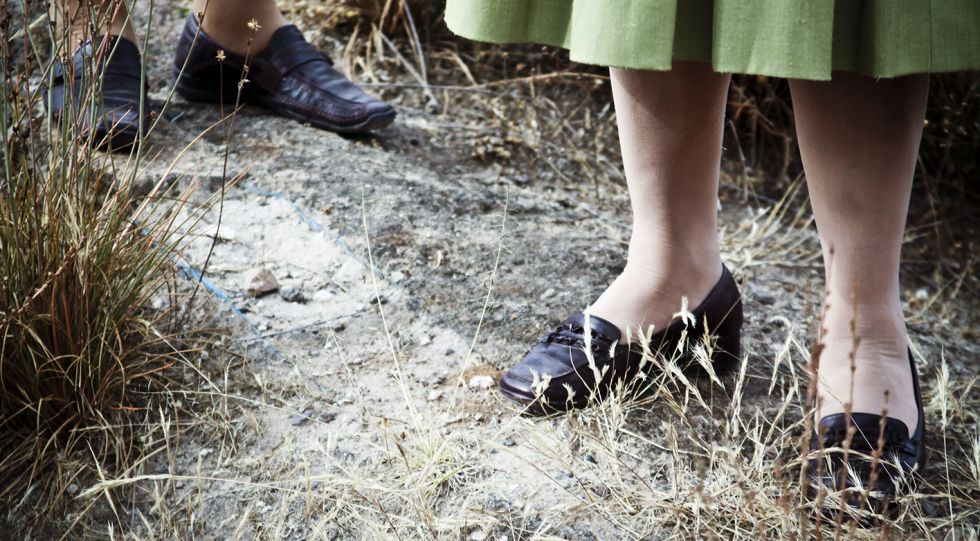 Las viudas, hijas y hermanas de las víctimas acuden a recordar a sus familiares en frecuentes homenajes.
