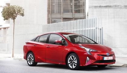 El Prius 2016 presenta una línea que busca la máxima eficiencia aerodinámica.