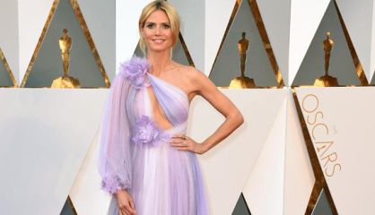 Heidi Klum en la alfombra roja de los Oscar. 