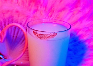 Poder rosa: el arte hecho por chicas reivindica la estética 'girly'