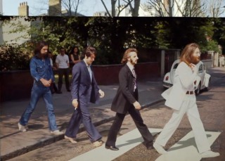 Cuélate en los estudios de Abbey Road
desde tu casa