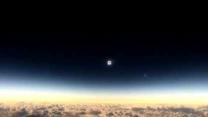 El pasajero que consiguió que su vuelo coincidiera con el eclipse solar