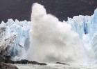 Ca&iacute;da del puente del glaciar Perito Moreno. 