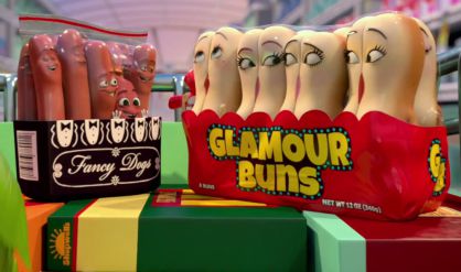 Sexo, religión, política, salchichas... La comedia del año es un terremoto