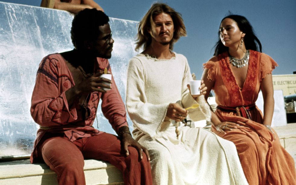 Pero de qué rayos van vestidos en las películas de Semana Santa