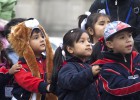 Alumnos de un colegio, en la Plaza de Armas de Lima (Per&uacute;).