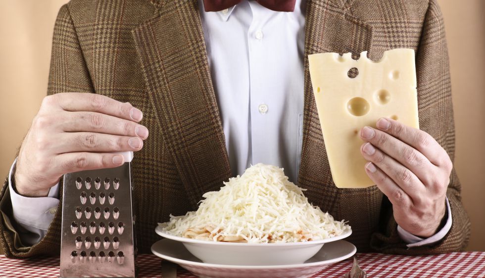 ¿El moho se come? 19 errores imperdonables al tomar queso en casa