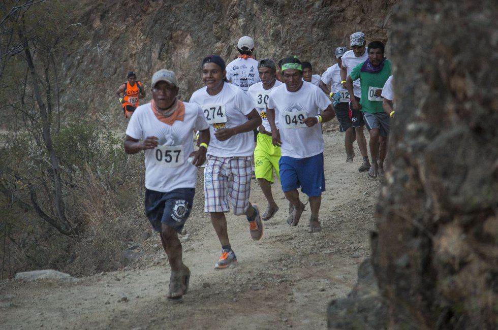 Tarahumara runners return to Mexico’s Copper Canyon In English EL PAÍS