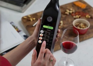 Así es la primera botella de vino inteligente