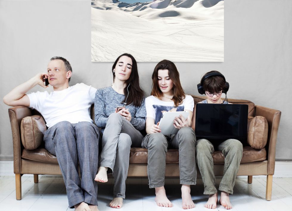 ¿Quiere que su hijo apague el móvil? Empiece por usted