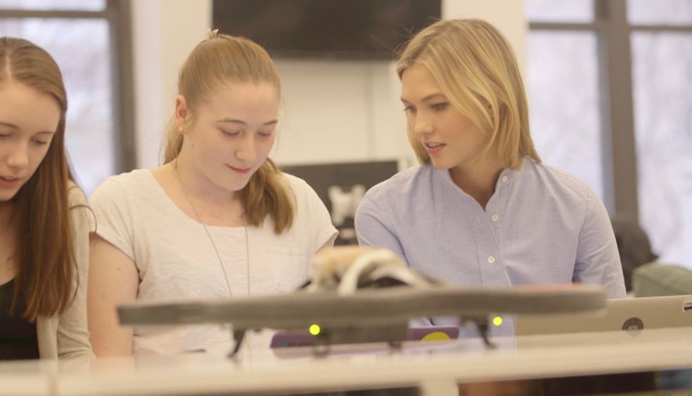 Karlie Kloss, en el campamento Kode with Klosssy.