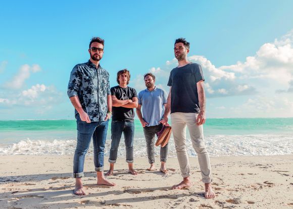 Así es una semana de juerga en el Caribe con Supersubmarina