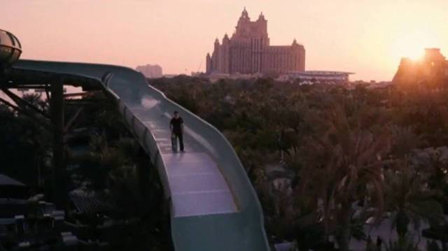 Convierten un parque acuático en pista de 'skate'